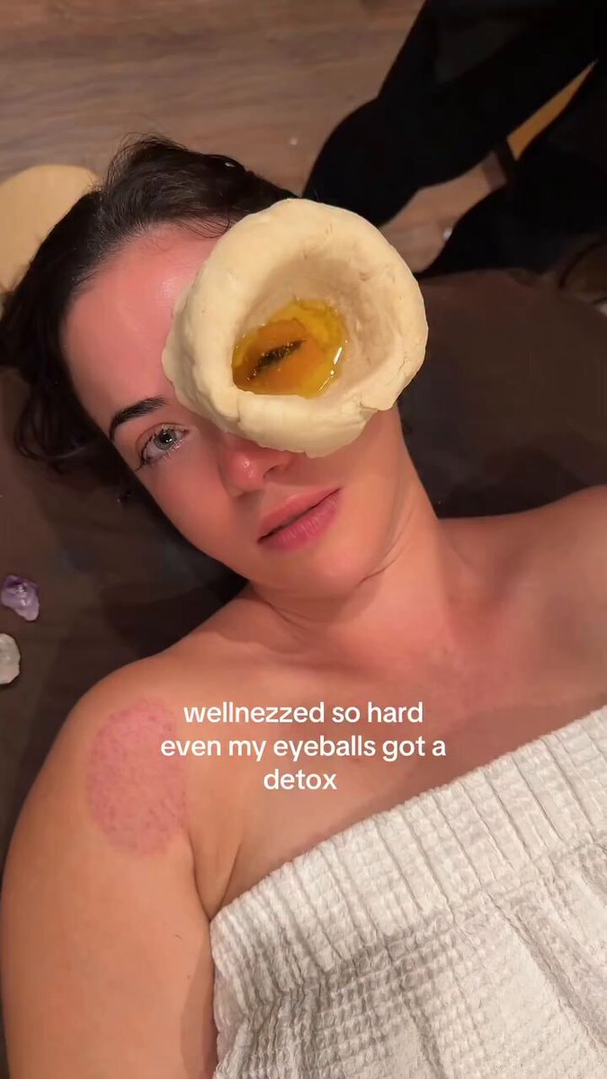 Eye detox morning rinse trend