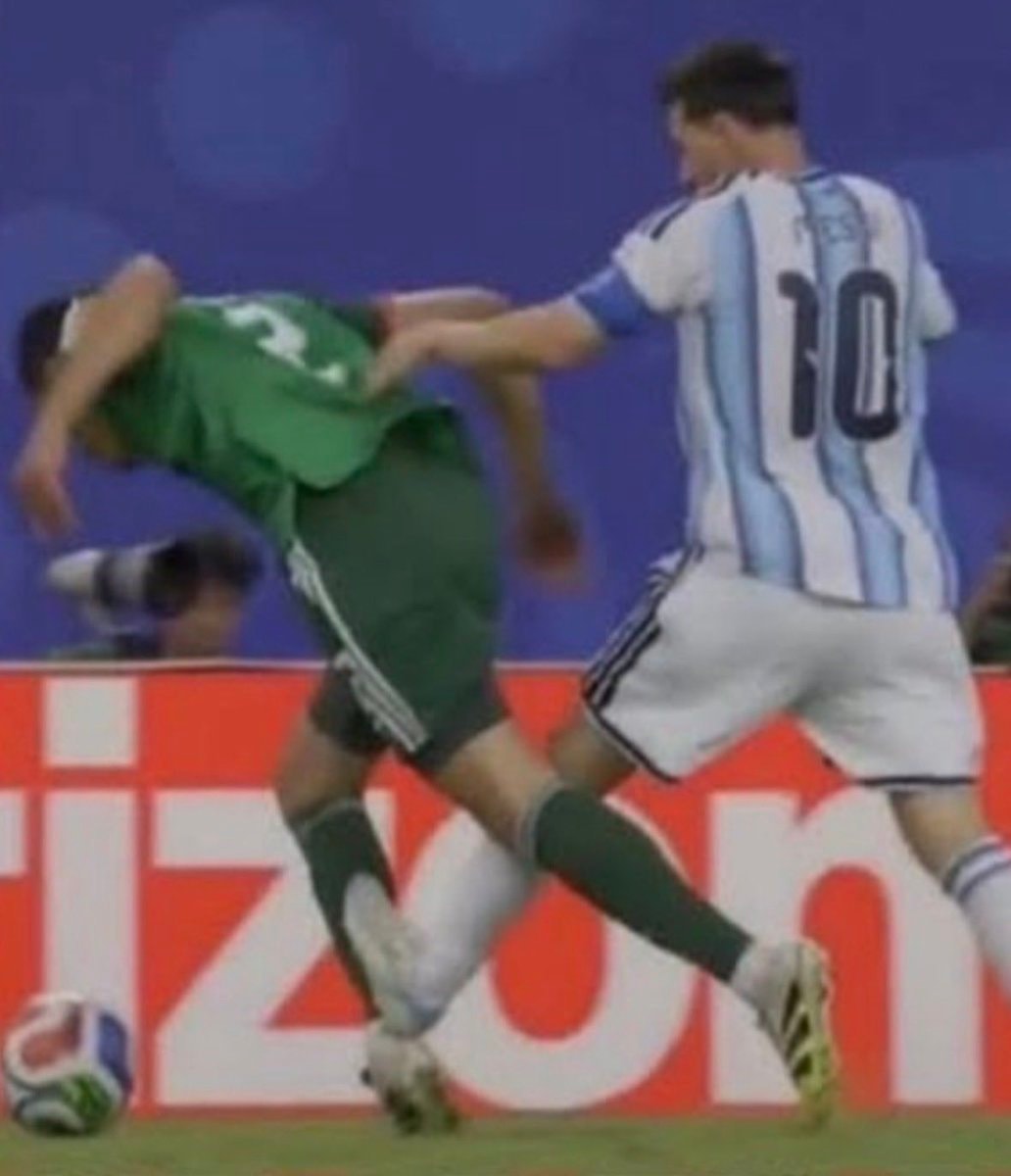 Quansah no yellow vs Messi (photo 2 of 2)