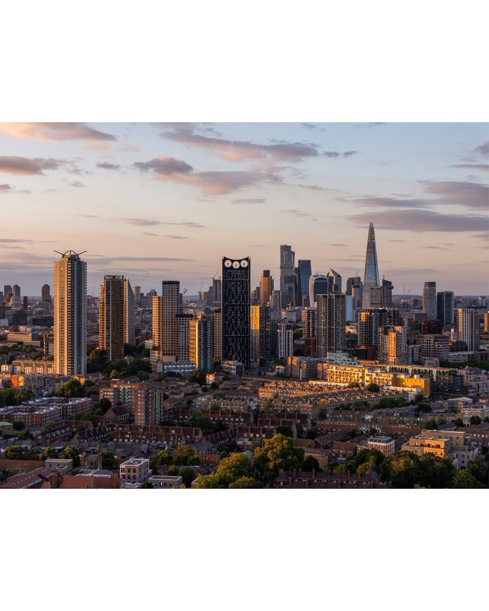London England cityscape (photo 4 of 4)