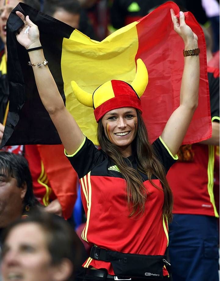 Spain vs Belgium fan flag (photo 2 of 2)