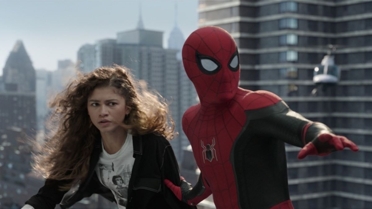 Spider-Man Far From Home 7 years (photo 3 of 4)