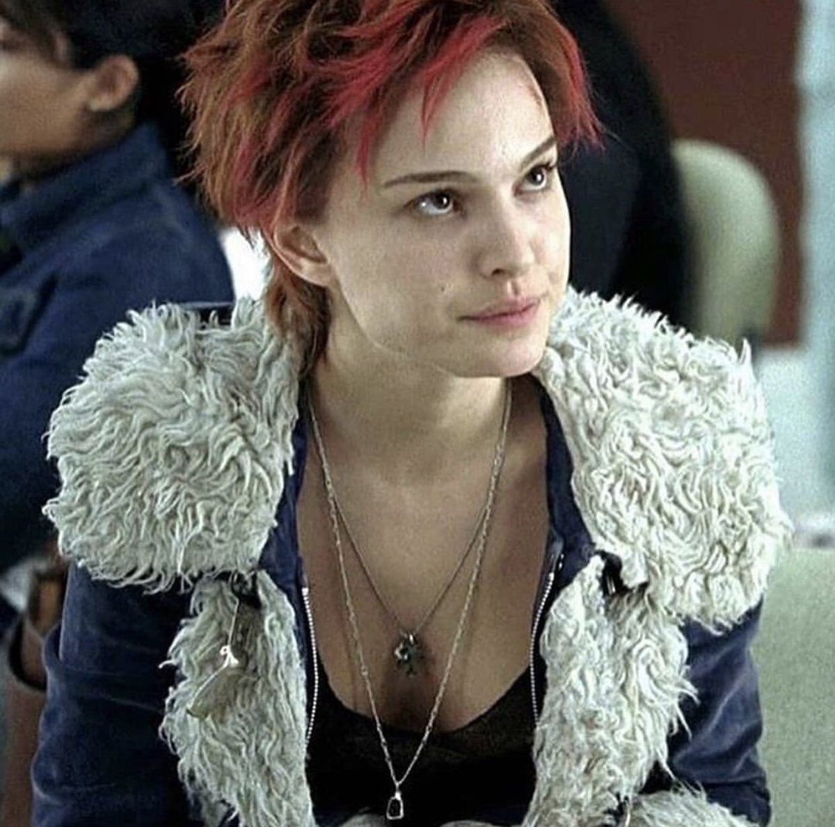 Natalie Portman Closer 2004 (photo 4 of 4)