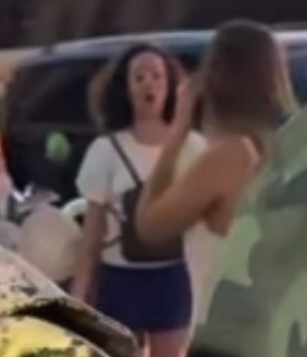 Cardi B spotted (photo 2 of 2)