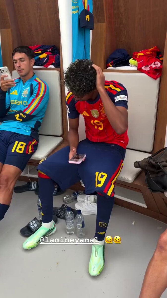 Lamine Yamal locker room after England win