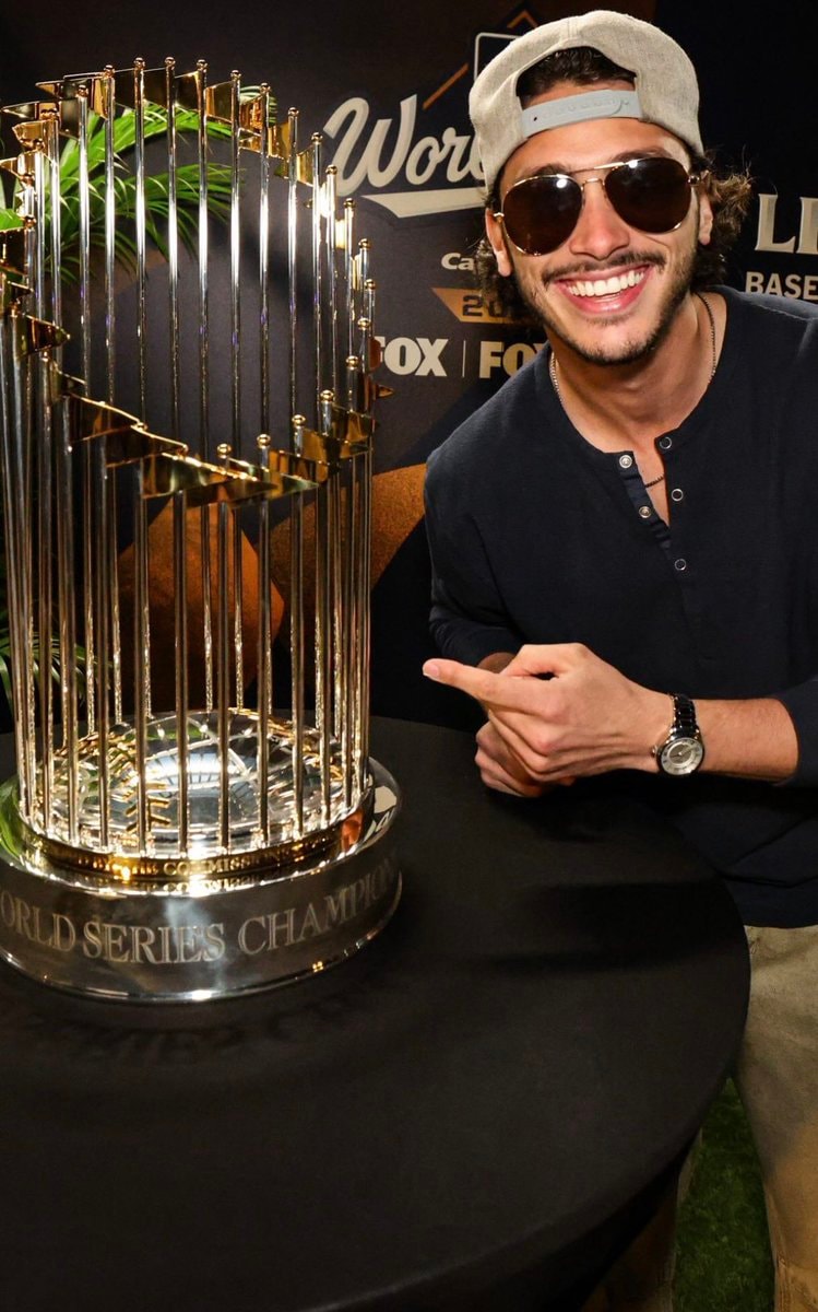 Antonio Cipriano at World Series Game 3 (photo 2 of 2)