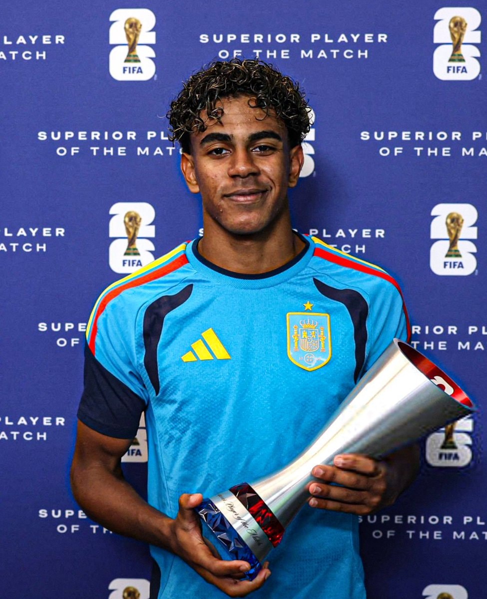 Lamine Yamal Player of the Match award