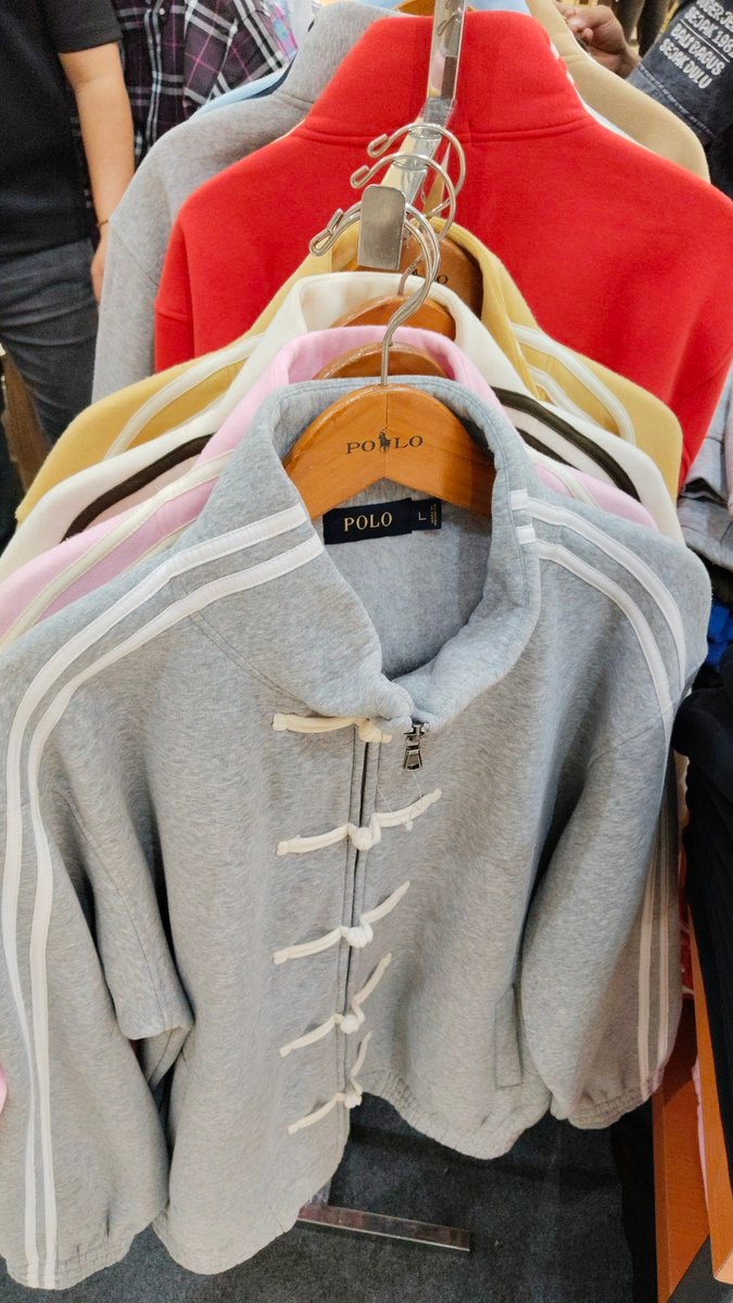 Hooded sweatshirts color options