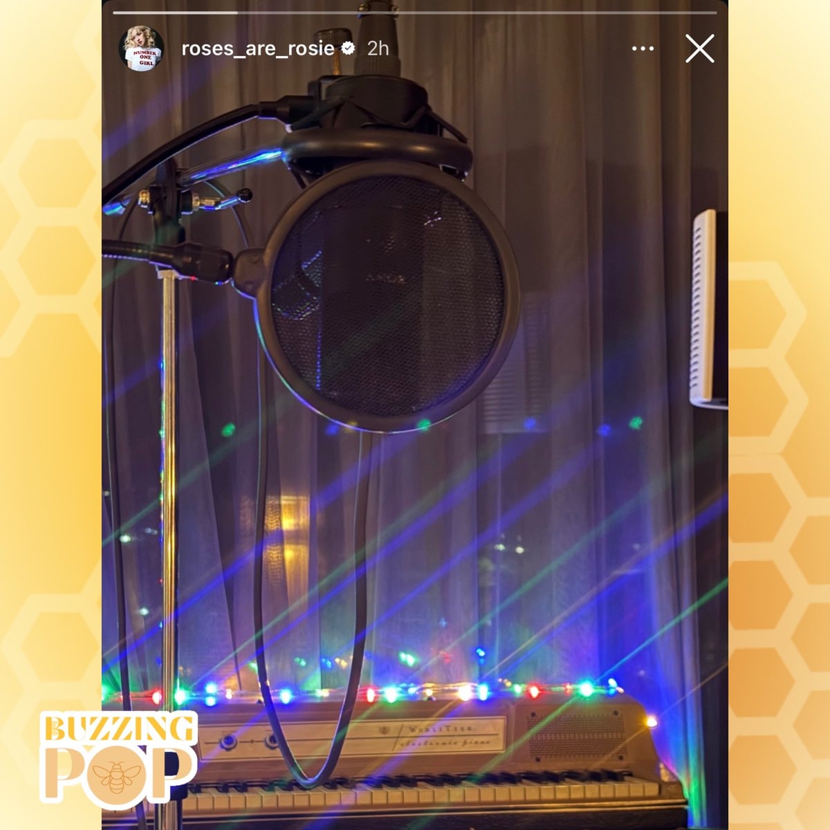 ROSÉ recording new music (photo 2 of 2)