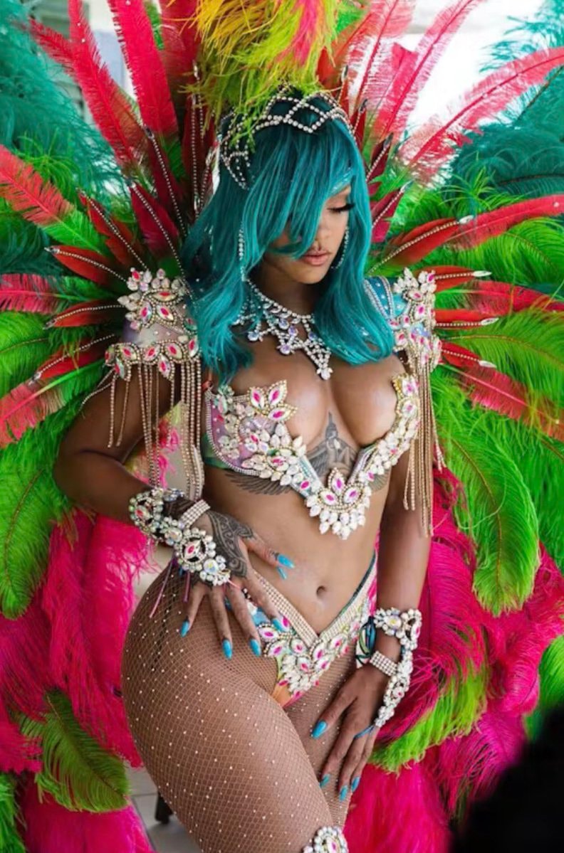 carnival glam sister moment (photo 1 of 2)