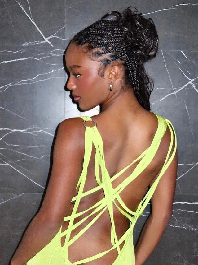 Young woman in pink dress #MYSTORM (photo 3 of 4)