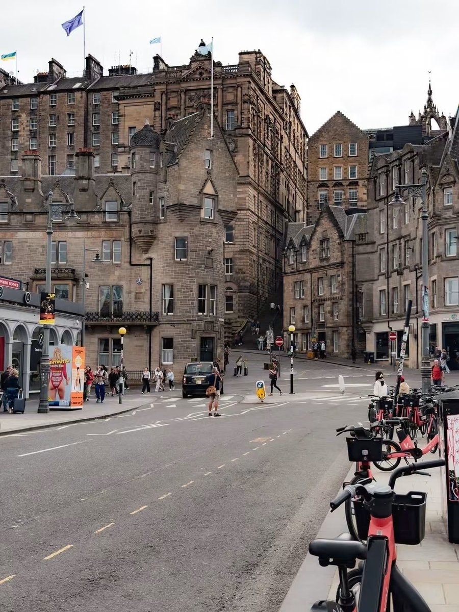 Edinburgh Scotland street scene