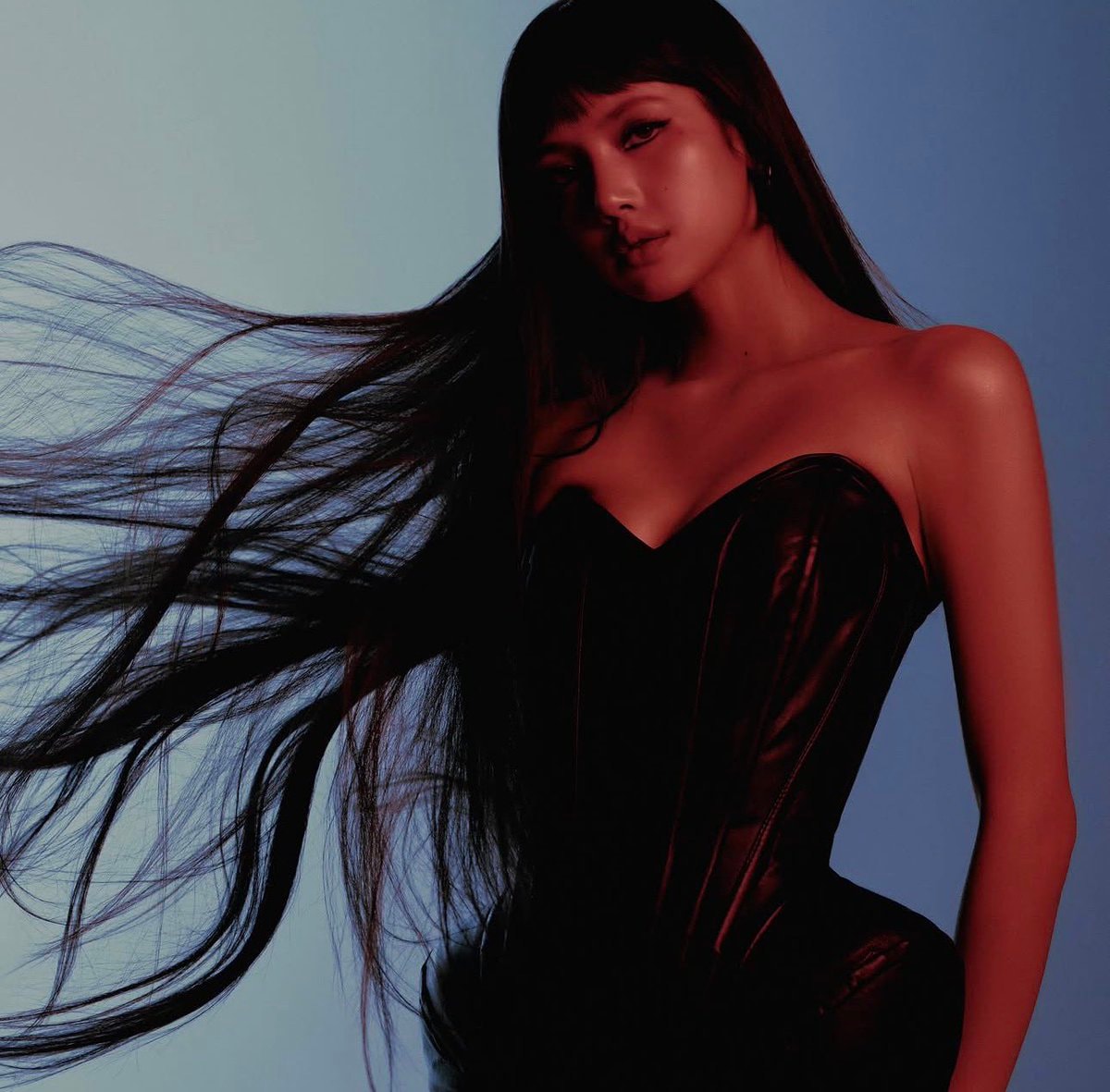 LISA PRESS PLAY EP announcement