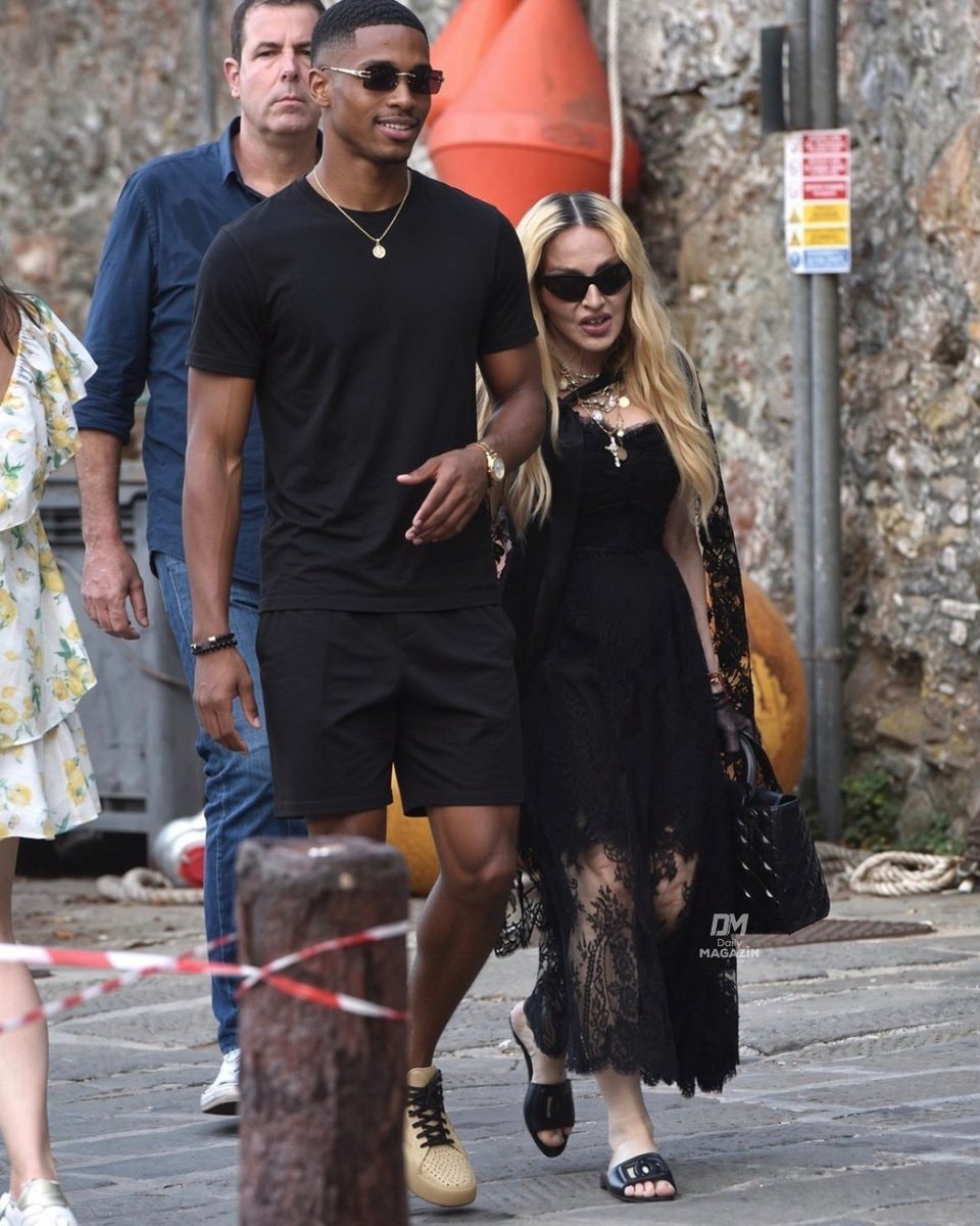 Madonna new boyfriend (photo 2 of 2)