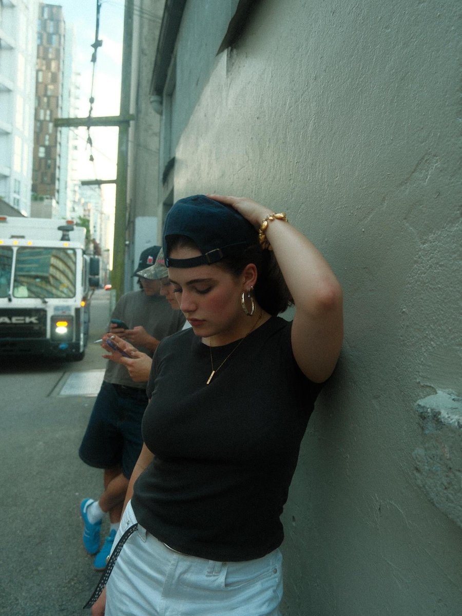 Ella Bright Instagram photos 🧢 (photo 2 of 4)