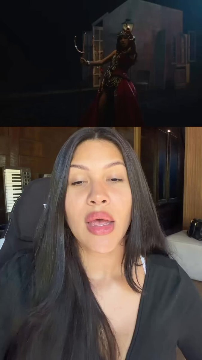 Ayarla on Anitta music videos