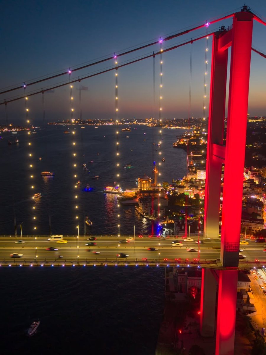 Istanbul Turkey night bridge (photo 2 of 3)