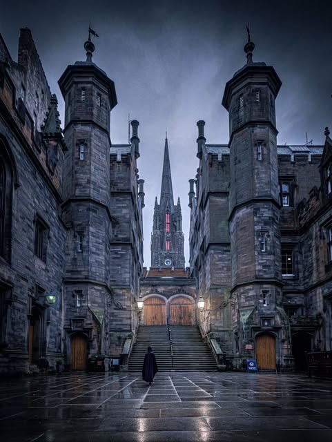 Edinburgh Castle Scotland sunset (photo 4 of 4)