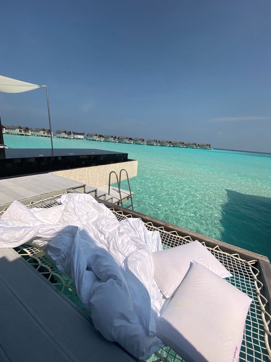 Peaceful ocean view poolside (photo 2 of 2)
