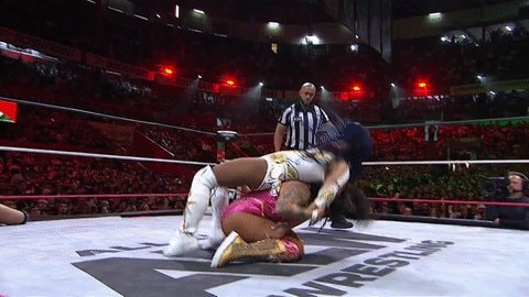 Willow pins Mercedes AEW Grand Slam Mexico