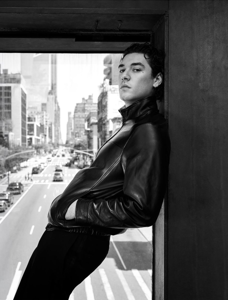 Belmont Cameli VMAN Magazine (photo 3 of 4)