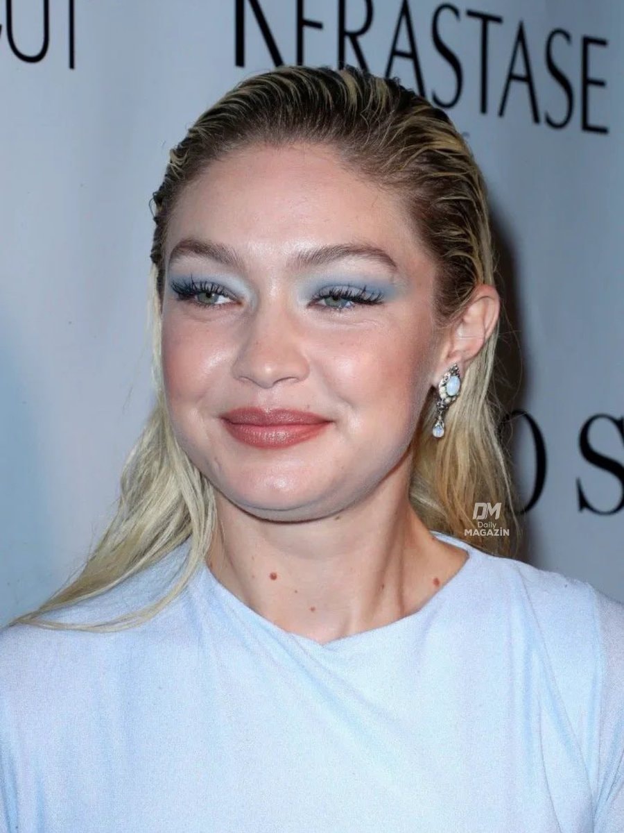 Gigi Hadid blue makeup no filters