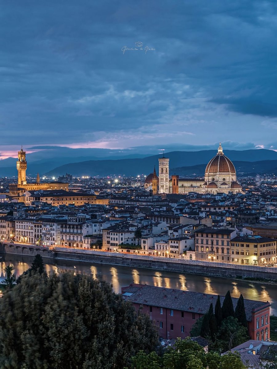 Florence Italy twilight river view (photo 4 of 4)