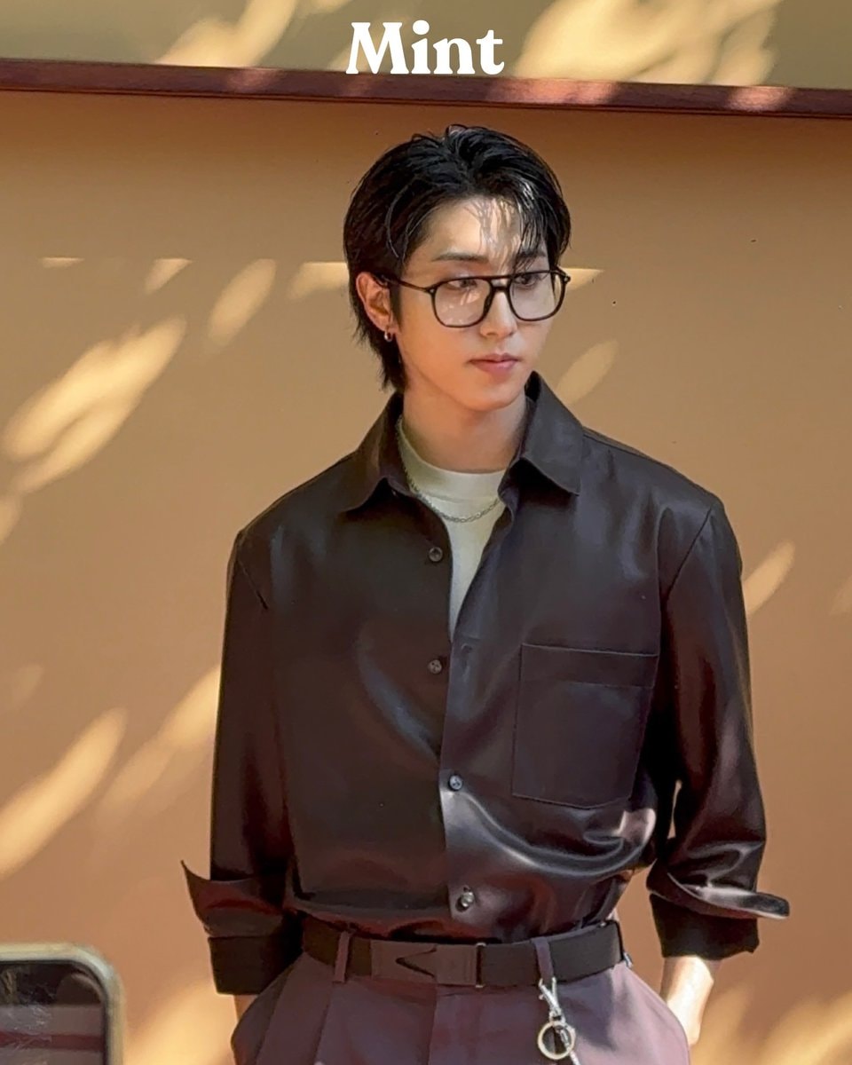 Han Stray Kids Tod's show (photo 2 of 2)