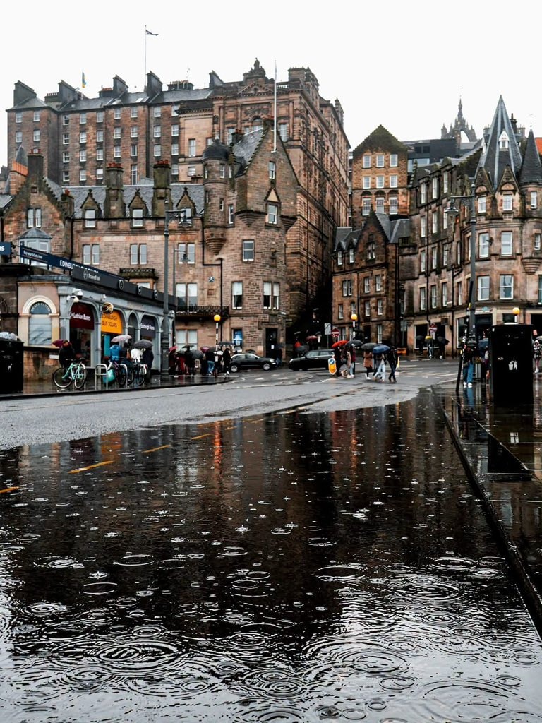 Edinburgh Scotland street scene