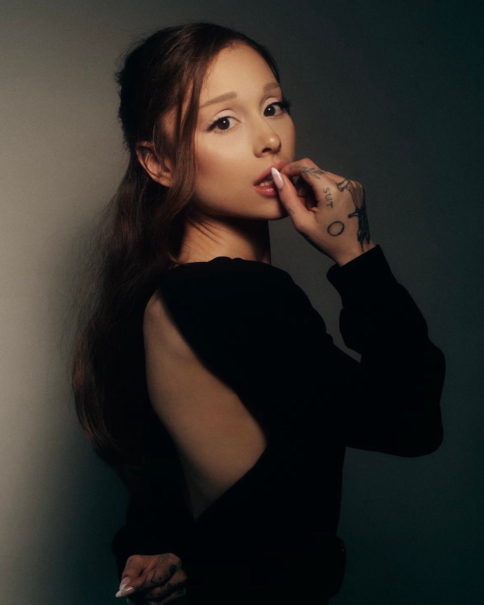 Ariana Grande foundation tour support (photo 1 of 2)