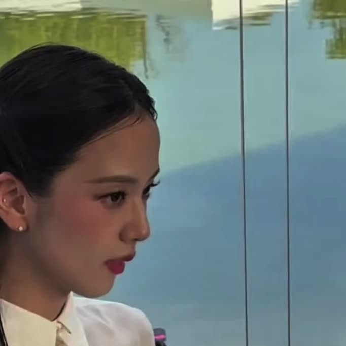 Jisoo Blackpink moment