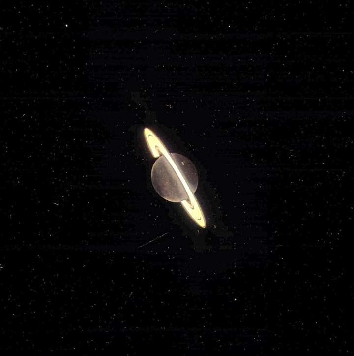 Golden Saturn JWST