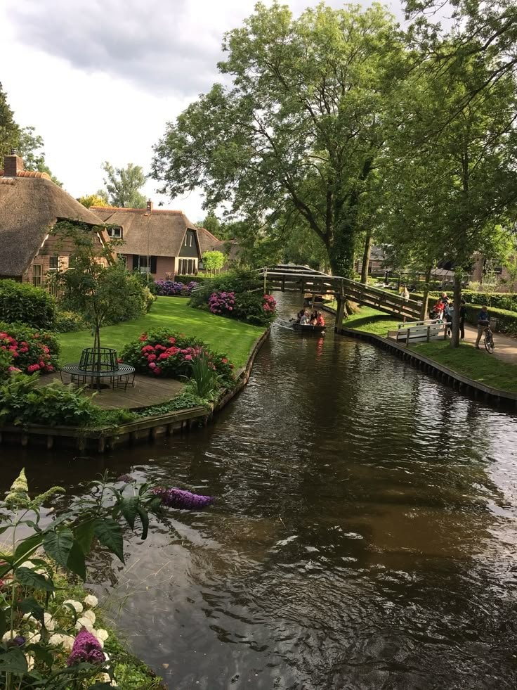 Netherlands canal village cottages (photo 2 of 4)