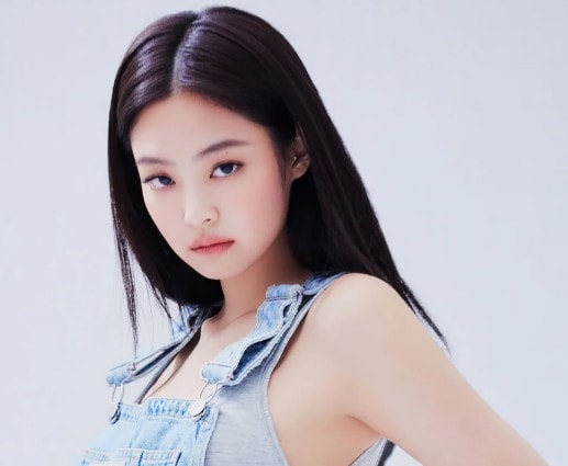Rosé Most Awarded K-Pop Soloist (photo 3 of 4)