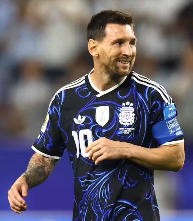 Cafu and Messi three World Cup finals (photo 2 of 2)