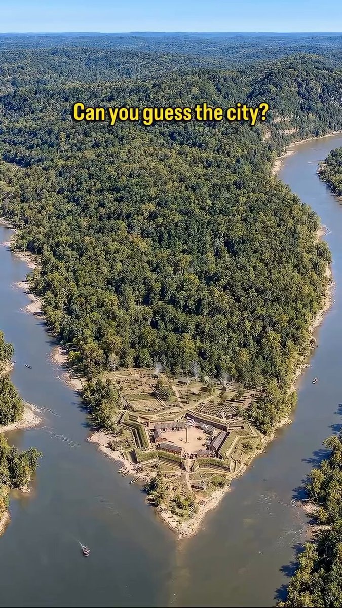 Guess the city fort view