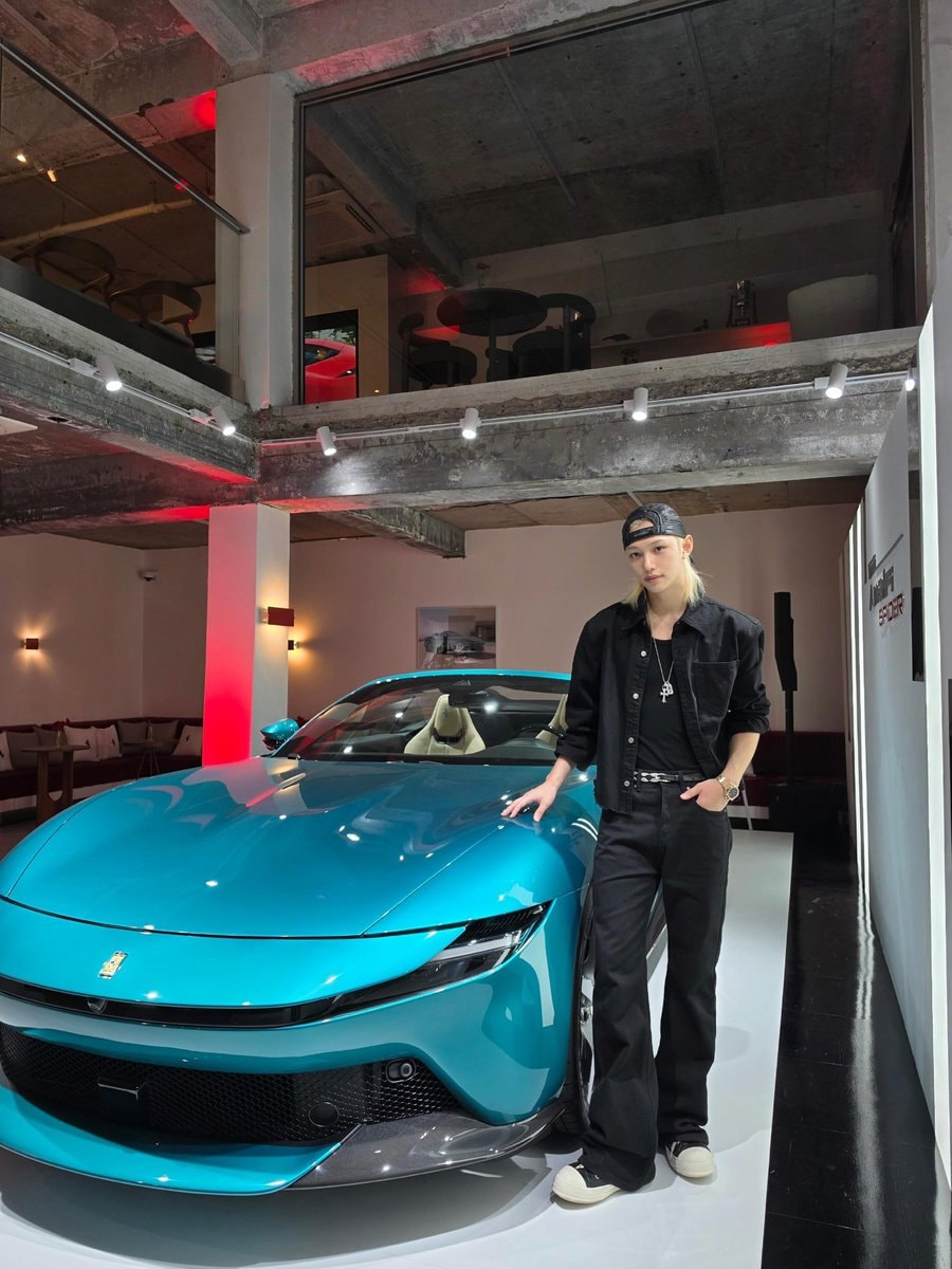 Stray Kids Felix Casa Ferrari Seoul (photo 2 of 2)