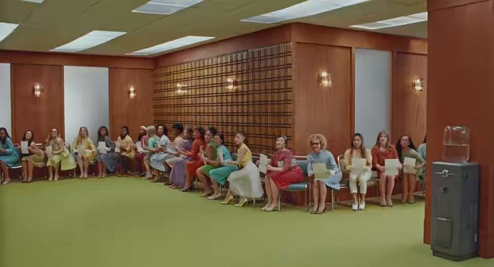 Ariana Grande petal music video