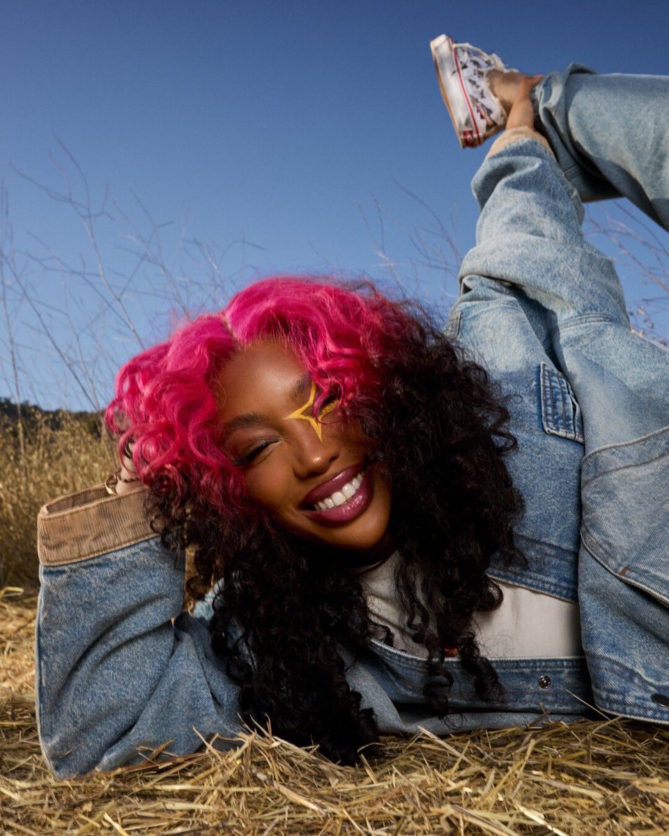 SZA VANSZA collection (photo 2 of 2)
