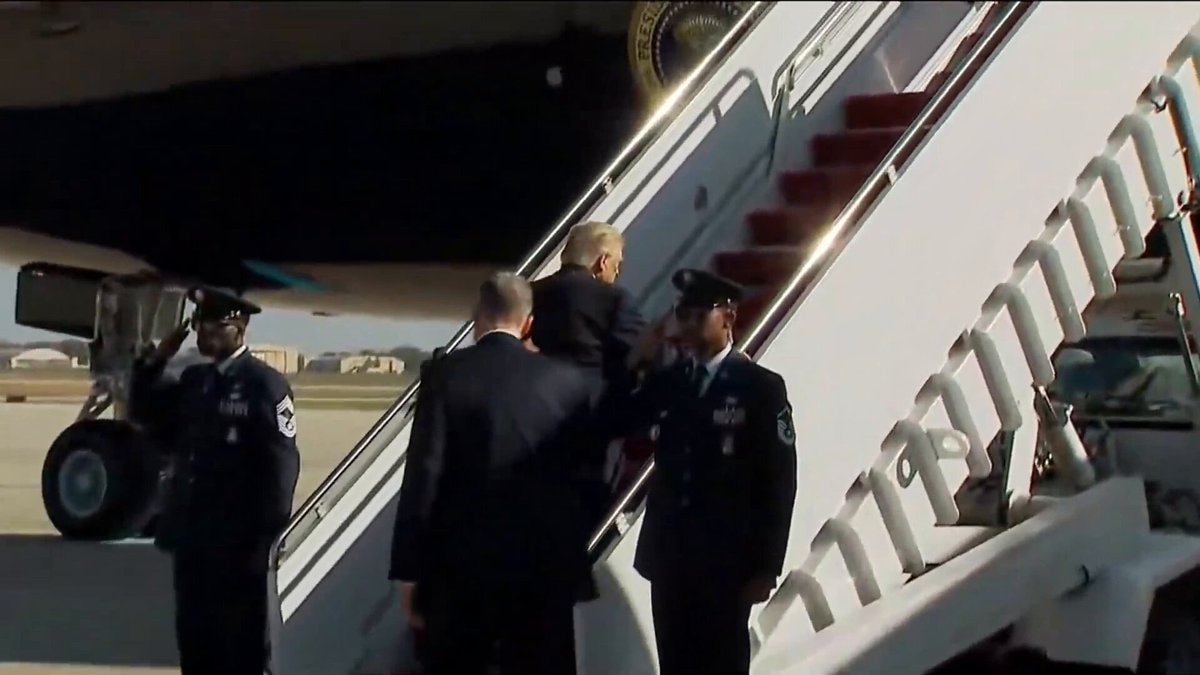 President Trump boards Air Force One