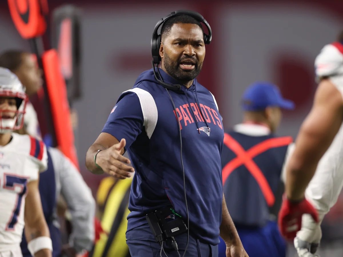 Mike Vrabel Patriots coach