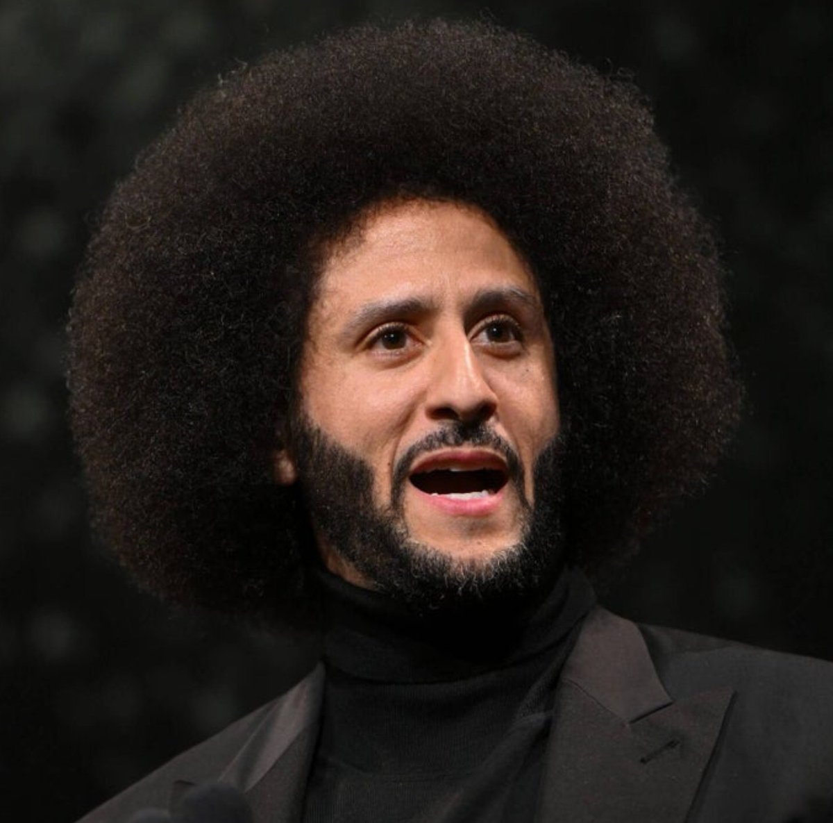 Colin Kaepernick discusses Taylor Swift