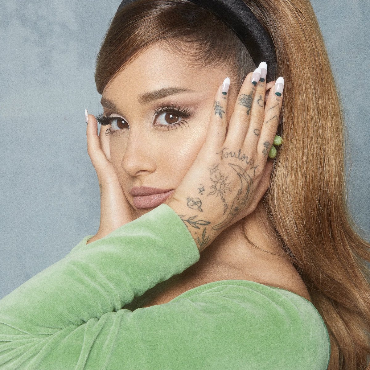 Ariana Grande Positions announcement