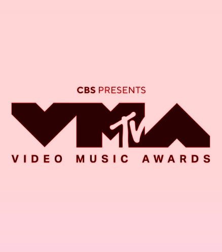 Taylor Swift VMA win (photo 2 of 2)