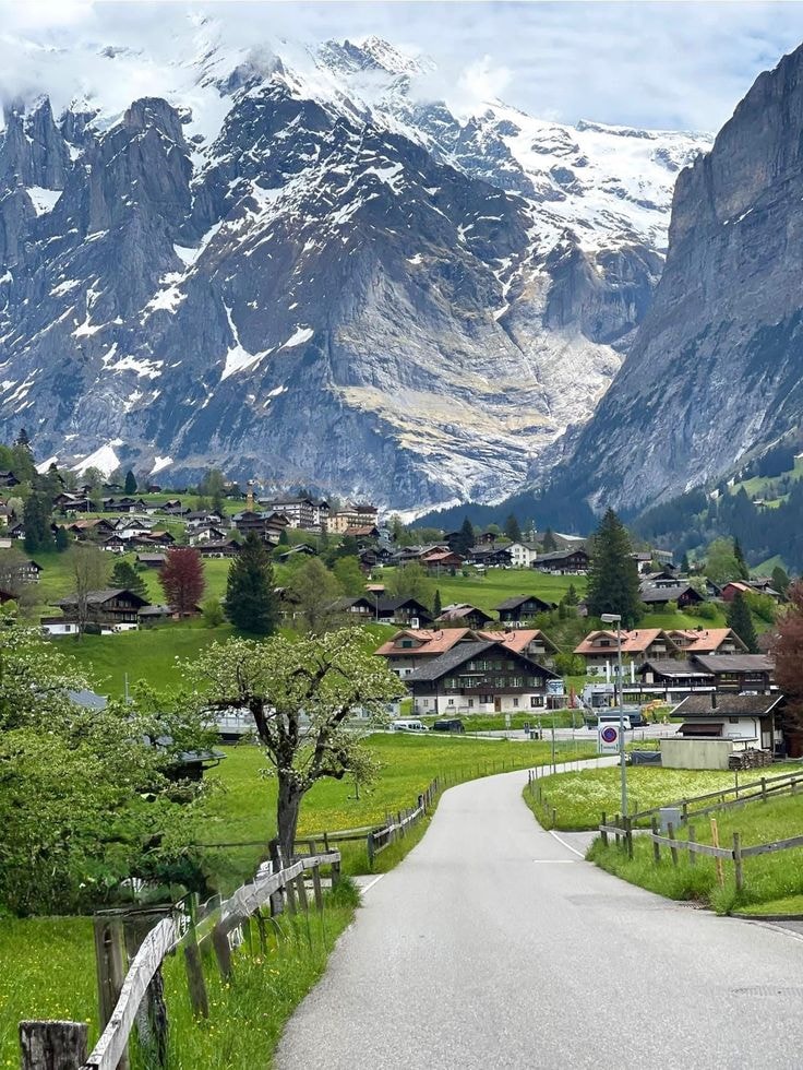 Engelberg Switzerland valley (photo 3 of 4)