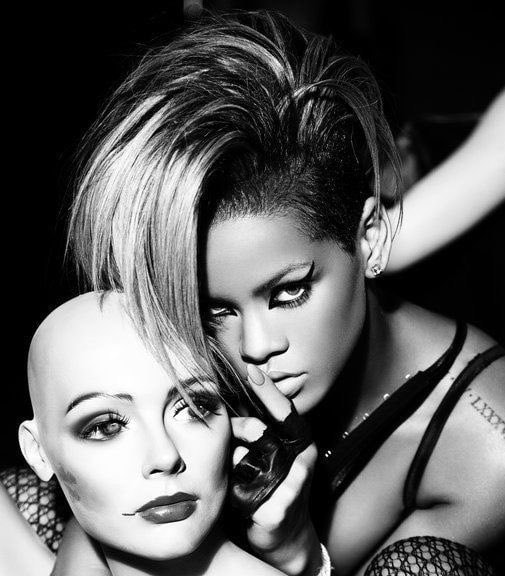 Rihanna posing with mannequin
