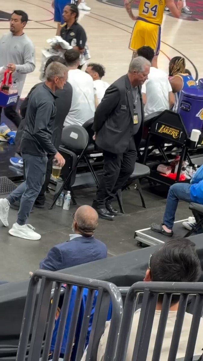 Steve Kerr reaction lookalike