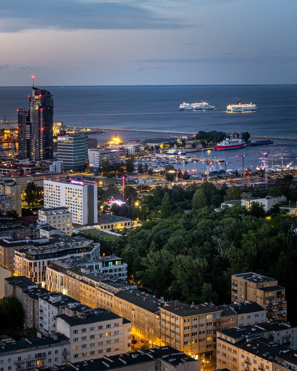 Gadansk Poland aerial view (photo 2 of 2) Gadansk Poland aerial view (photo 2 of 2)