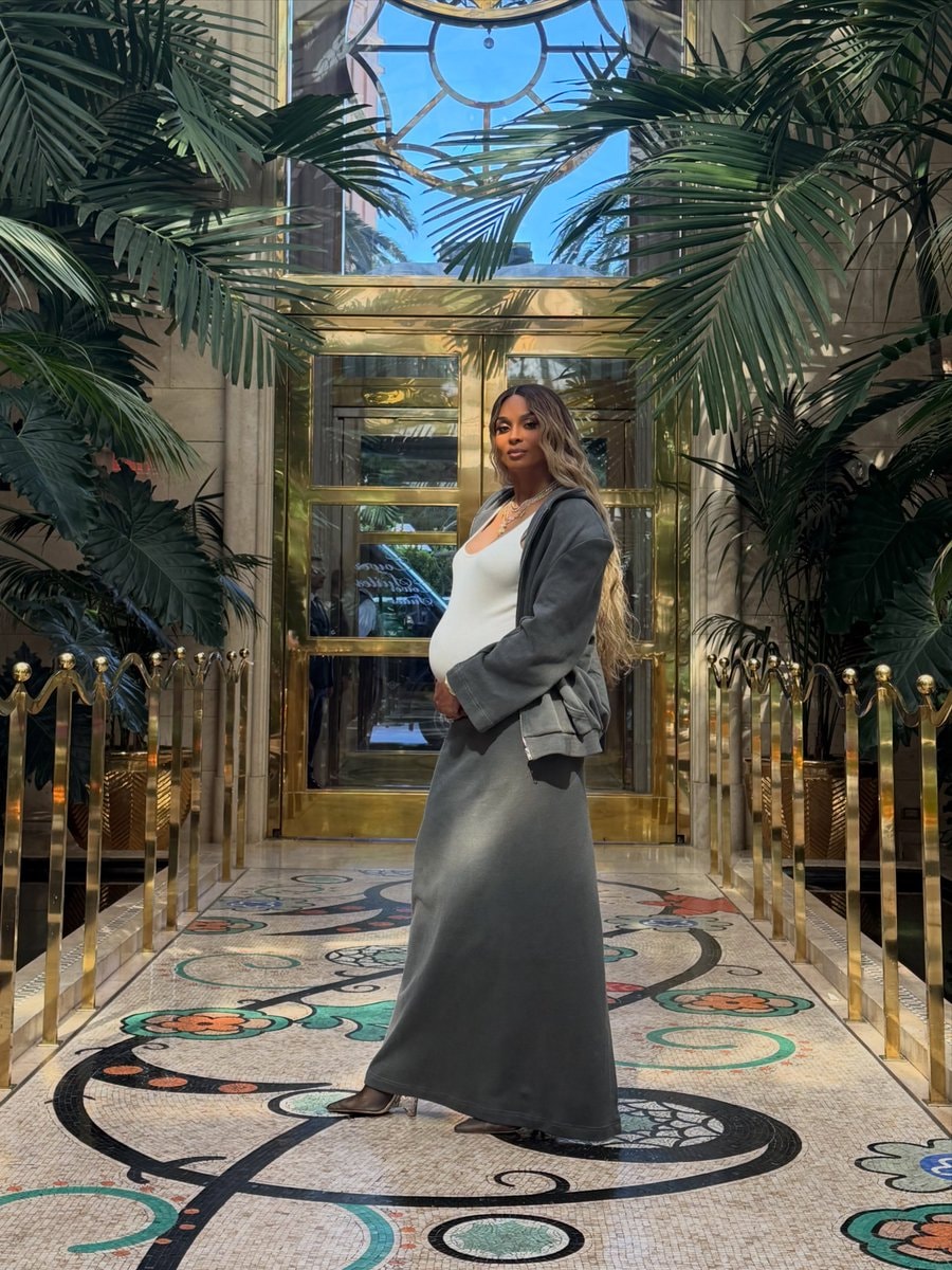 Ciara maternity style (photo 2 of 2) Ciara maternity style (photo 2 of 2)