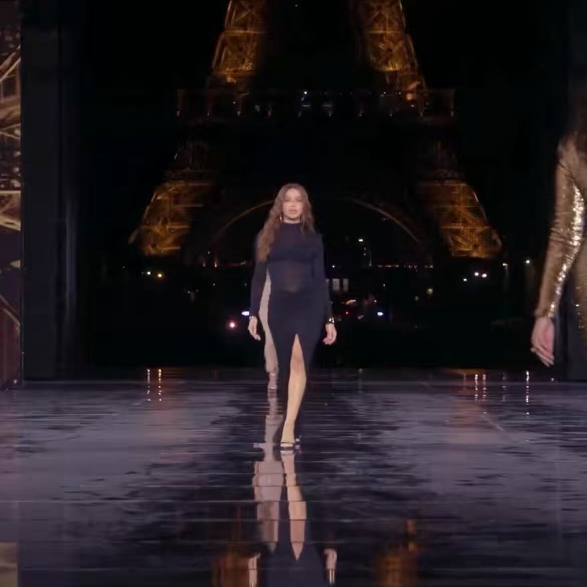 Anitta Le Defilé L'Oréal Paris 2026