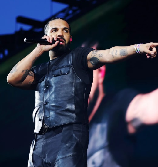 Drake performance stage